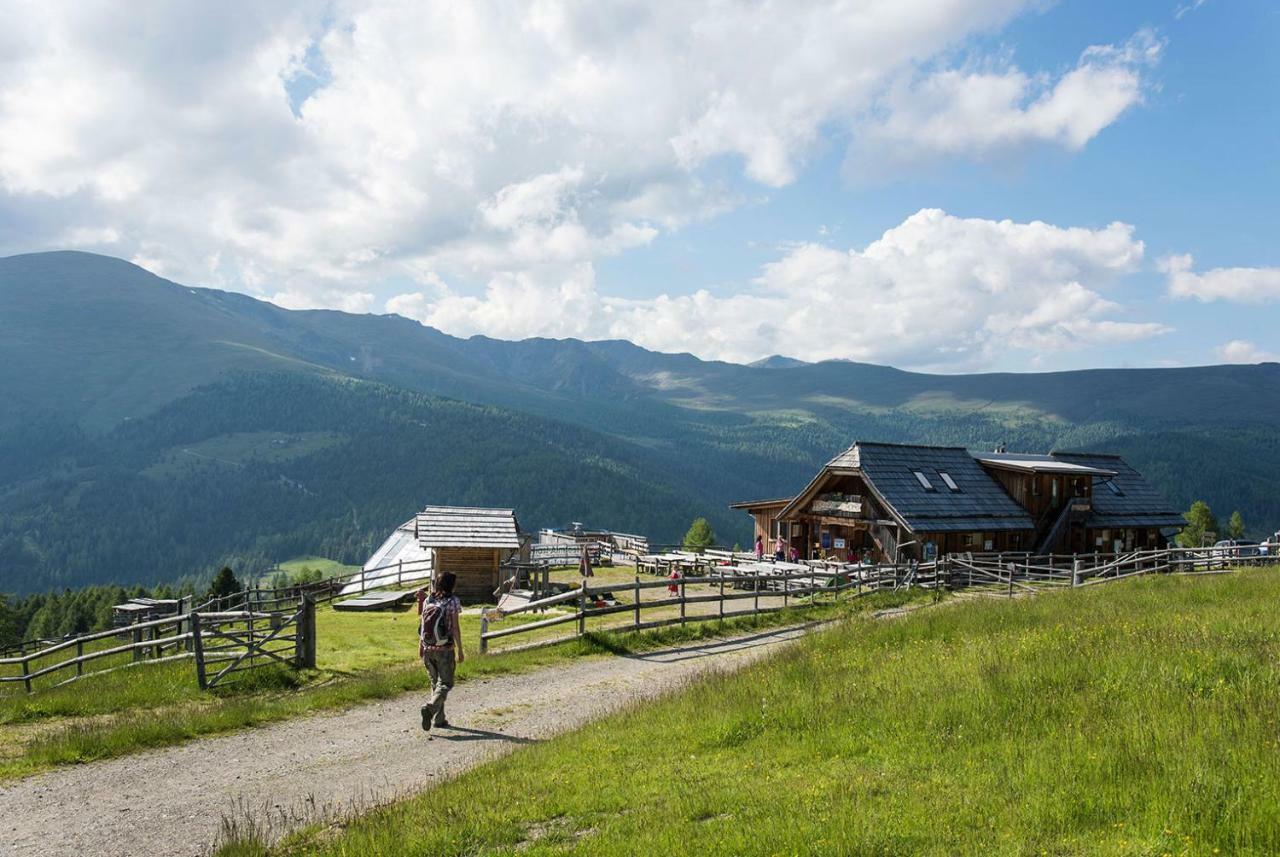 Hiasl Zirbenhuette Hotel Hochrindl Eksteriør billede